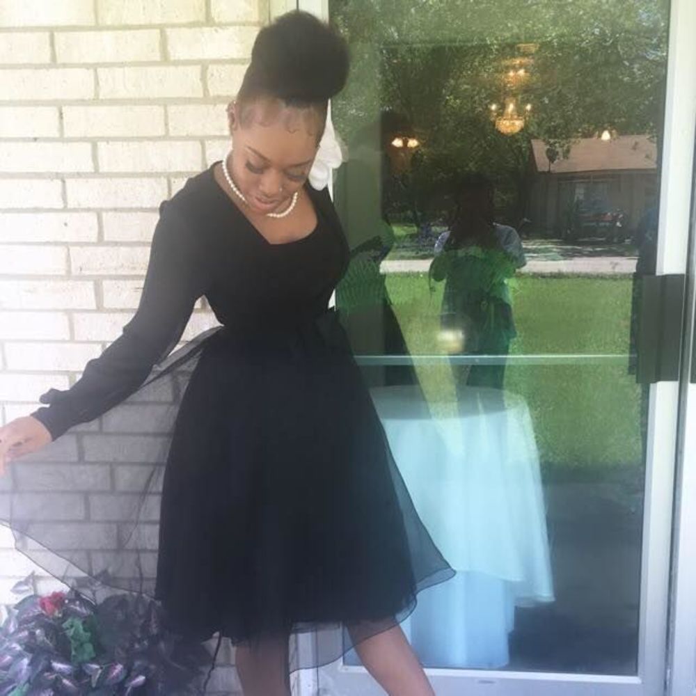 Meet your Posher, Talia